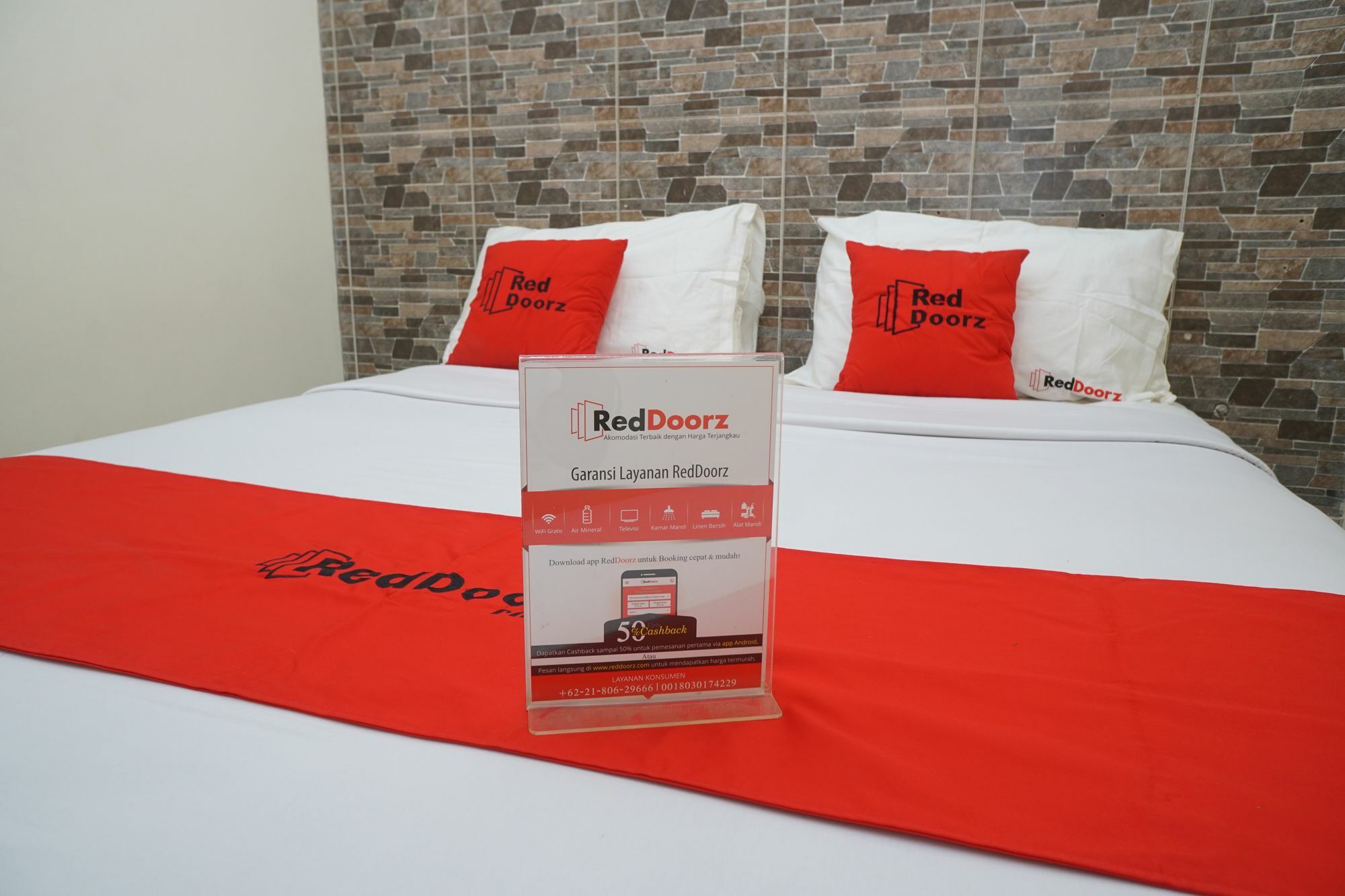 Reddoorz Plus @ Ciumbuleuit Area Bandung Eksteriør bilde